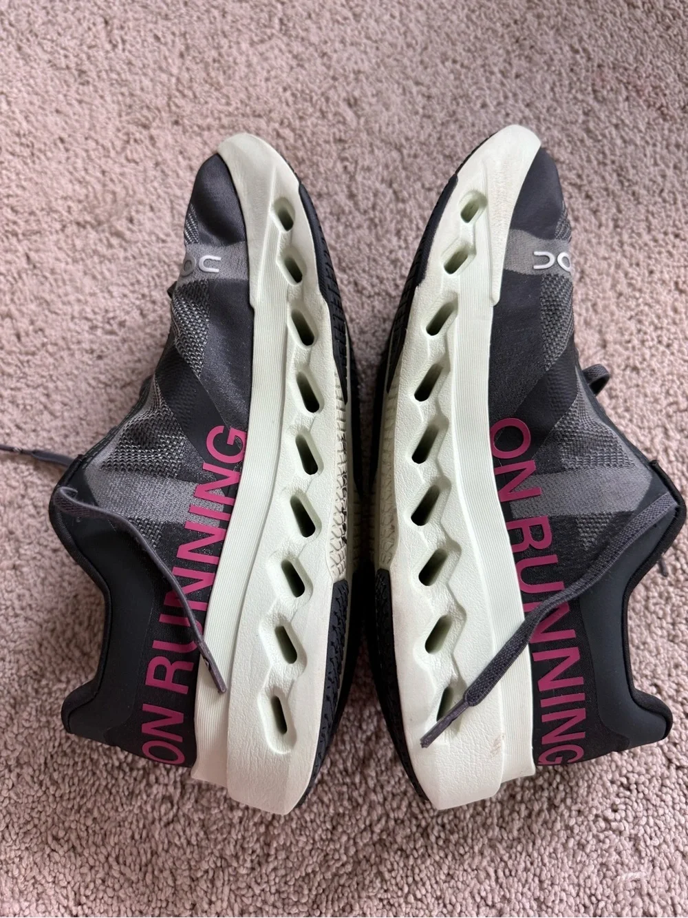 On  Cloudsurfer Next sneakers 8